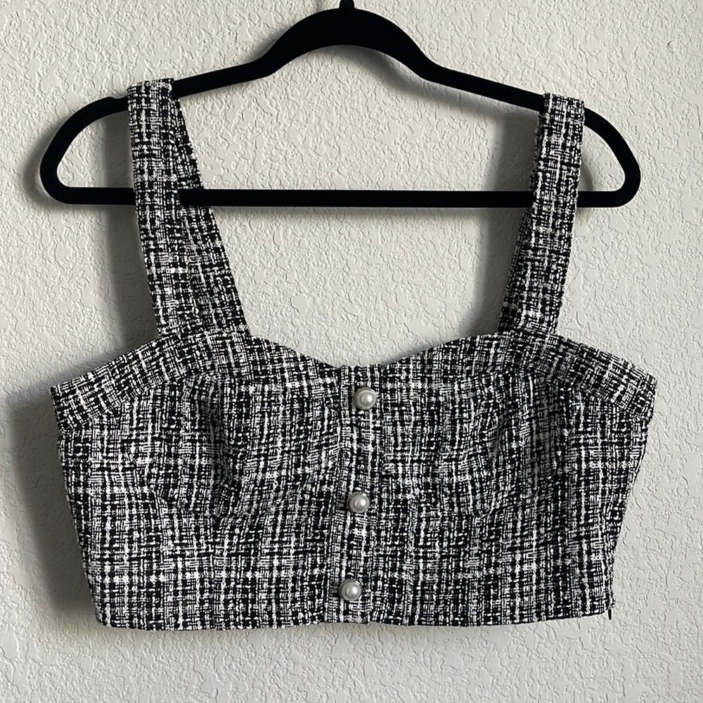 Forever 21 black and white woven tweed crop top